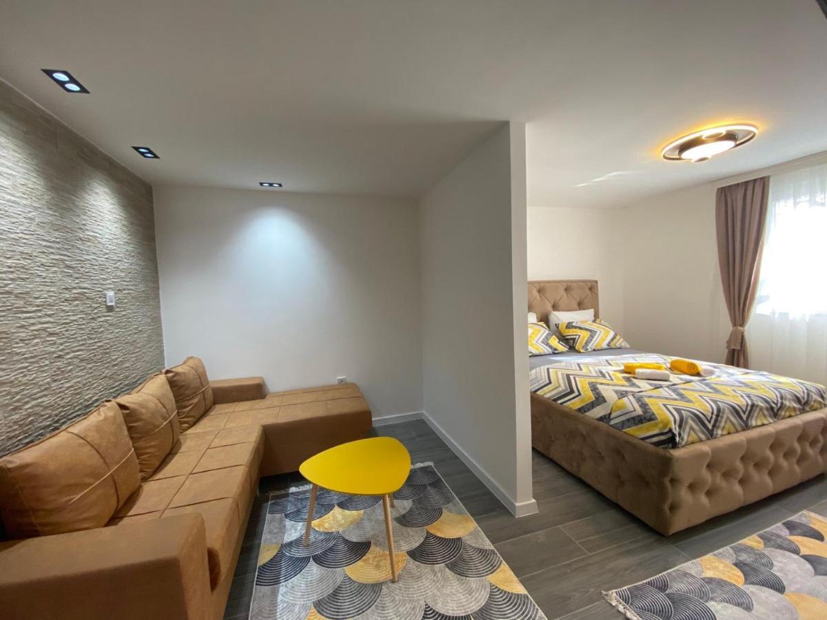 Vucinic Studio Apartment 센틴제 외부 사진