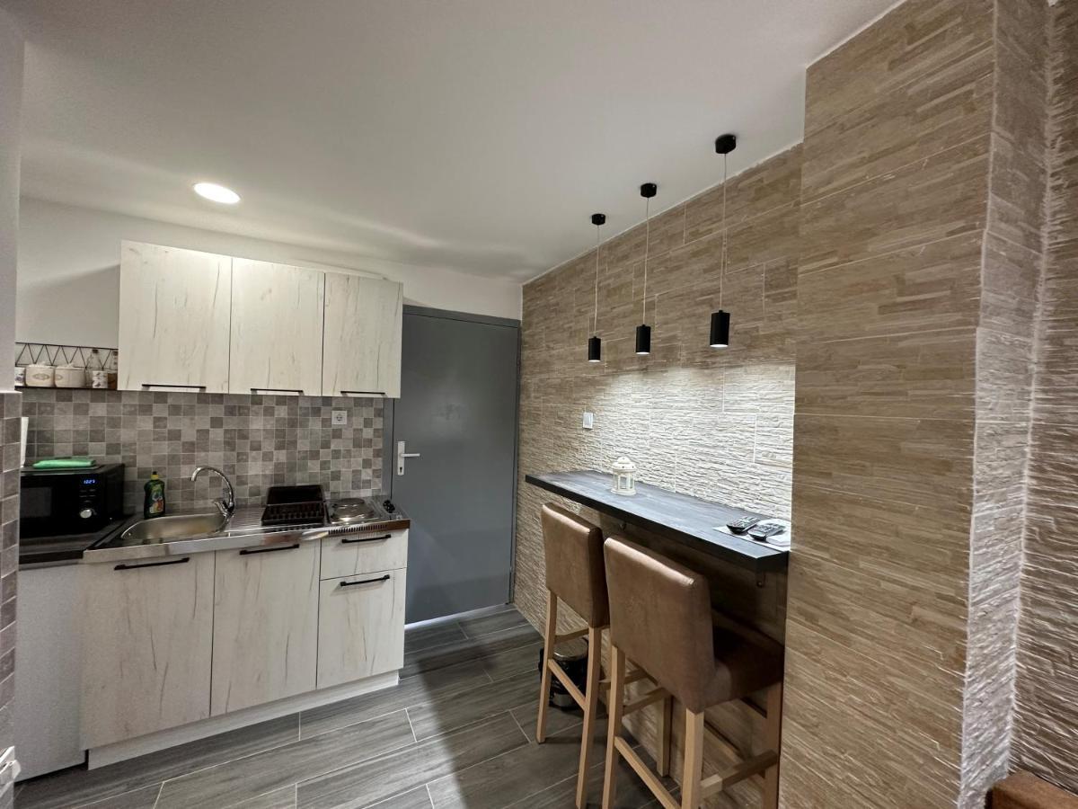 Vucinic Studio Apartment 센틴제 외부 사진