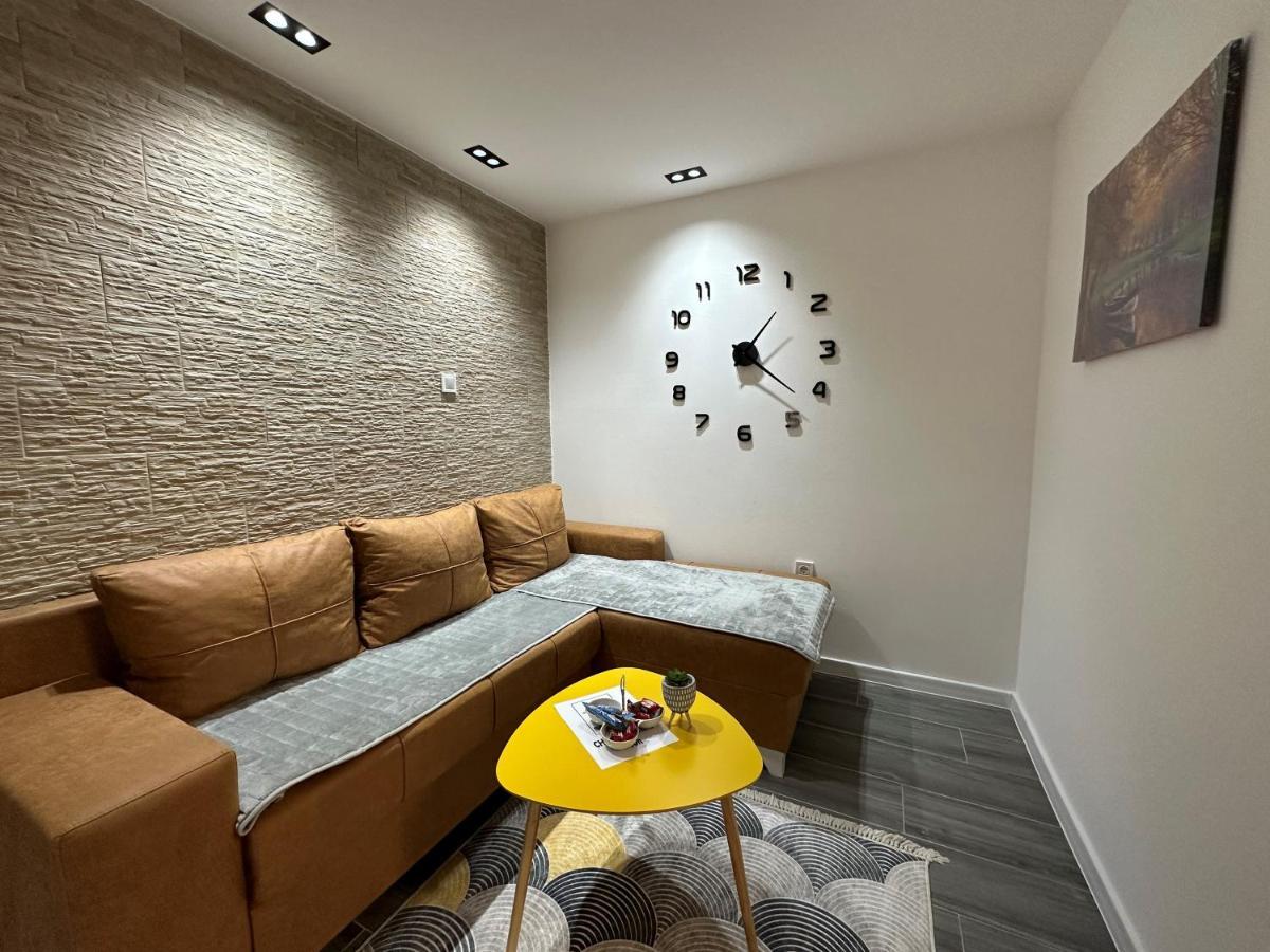 Vucinic Studio Apartment 센틴제 외부 사진