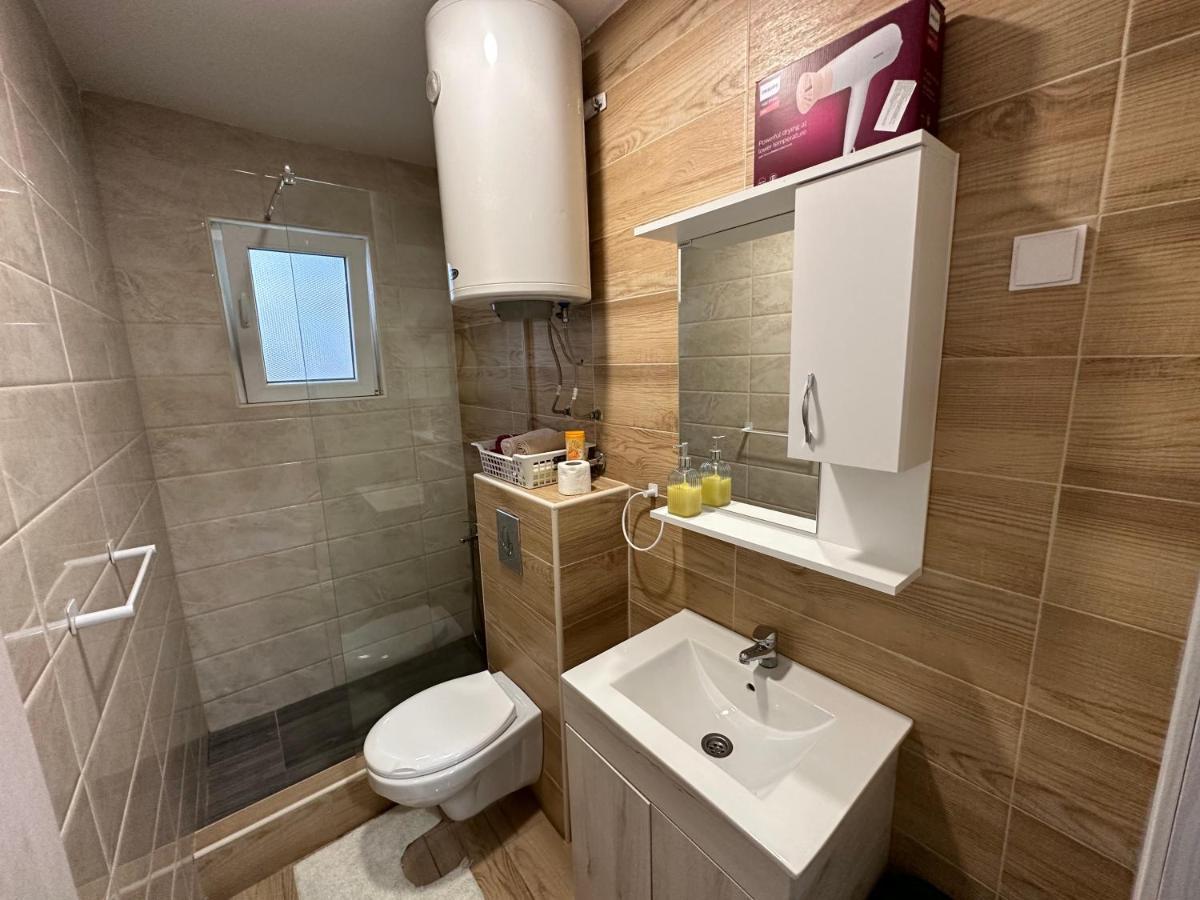 Vucinic Studio Apartment 센틴제 외부 사진